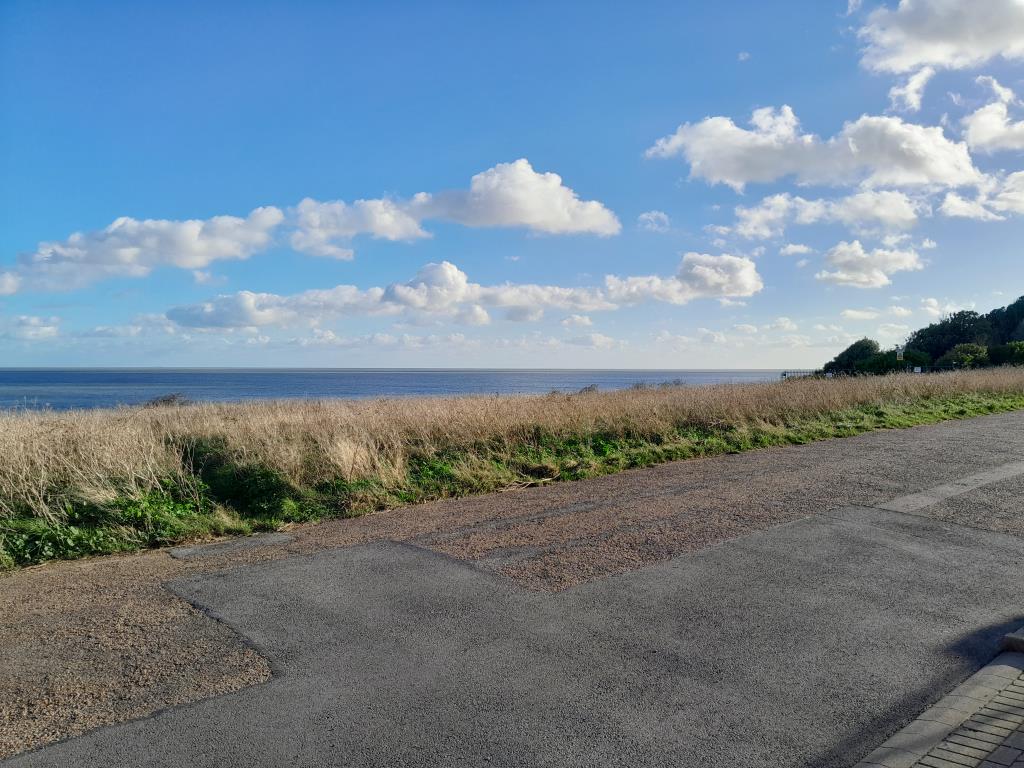 Lot: 8 - SEAFRONT FLAT ON EXCLUSIVE DEVELOPMENT - View from end of driveway